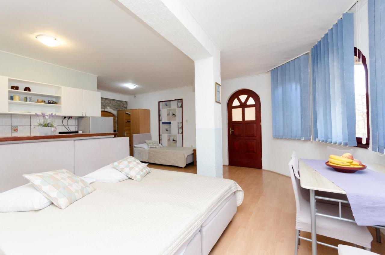 Apartment Goran Novi Vinodolski Bagian luar foto